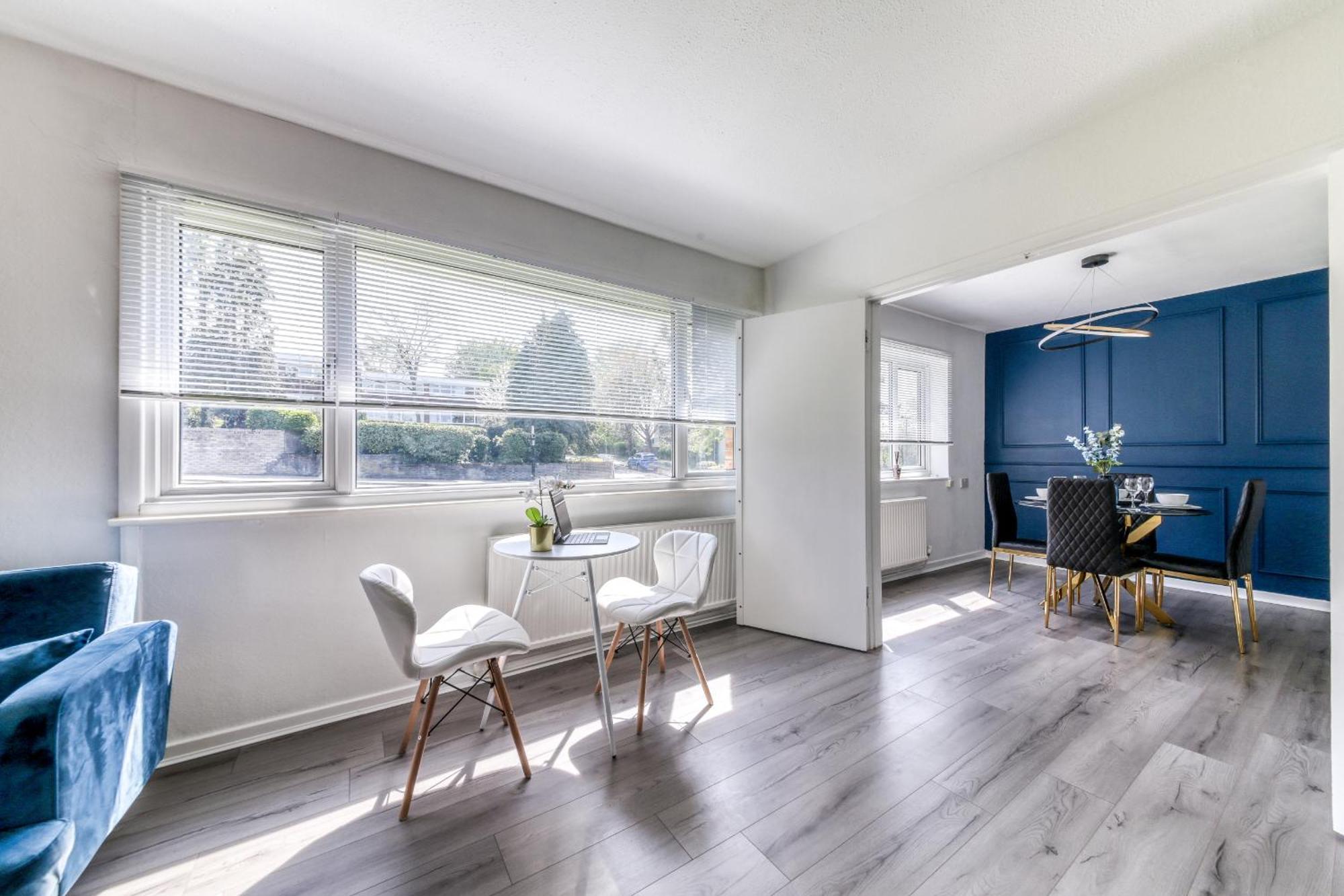 Contemporary 4 Bedroom Detached House With Parking And City Links Croydon Oda fotoğraf
